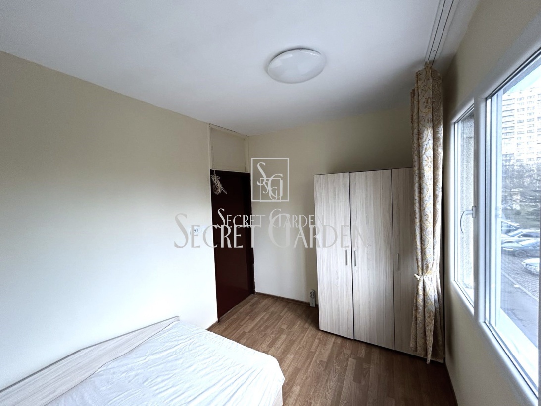 2 Bedrooms Bedrooms, ,1 BathroomBathrooms,Апартамент,Отдадено под наем,2,1060