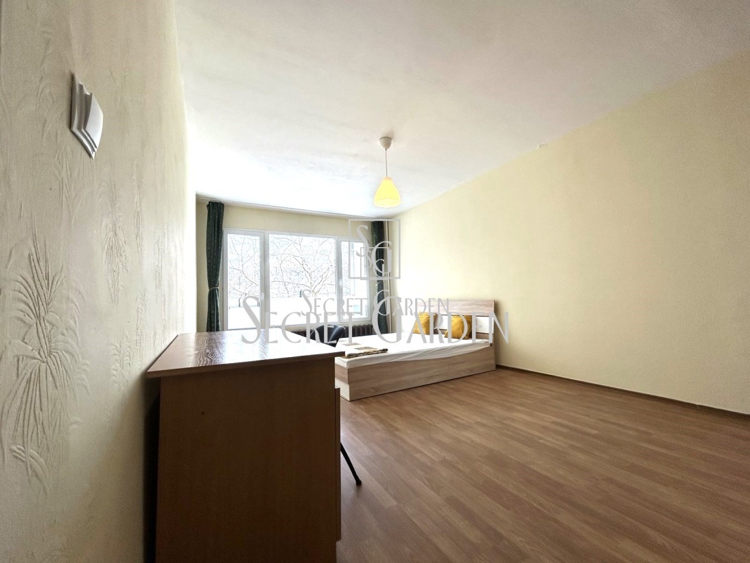 2 Bedrooms Bedrooms, ,1 BathroomBathrooms,Апартамент,Отдадено под наем,2,1060