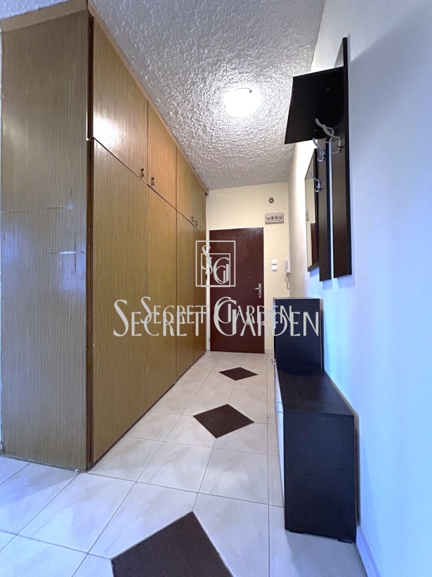 2 Bedrooms Bedrooms, ,1 BathroomBathrooms,Апартамент,Отдадено под наем,2,1060